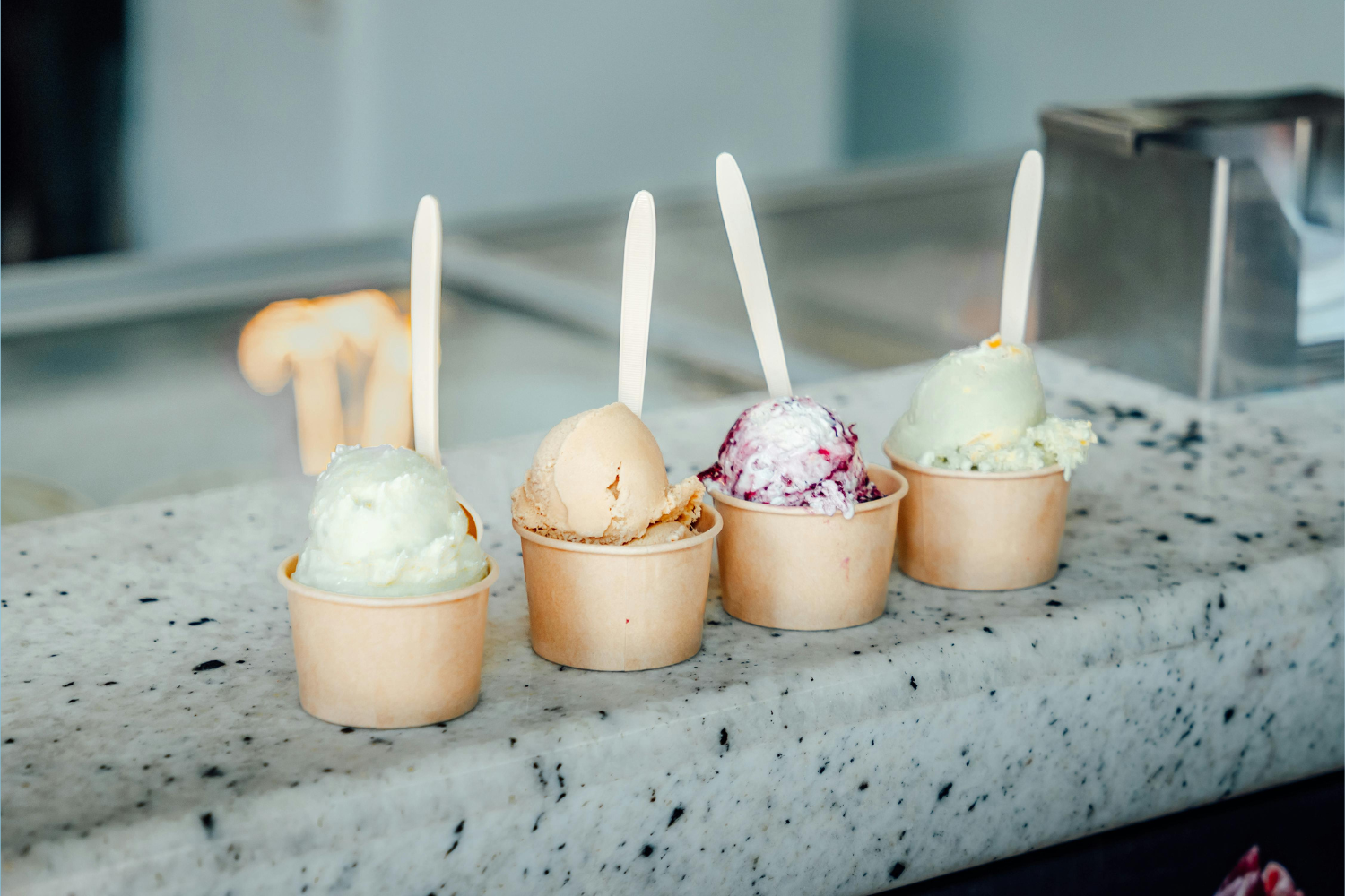 Cucharitas Blancas de Papel para Helados: Diseño y Sostenibilidad